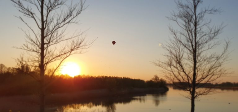 De hele ballon en de hele wereld alleen voor jullie! De hele ballon en de hele wereld alleen voor jullie!